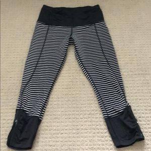 Lululemon leggings size 6